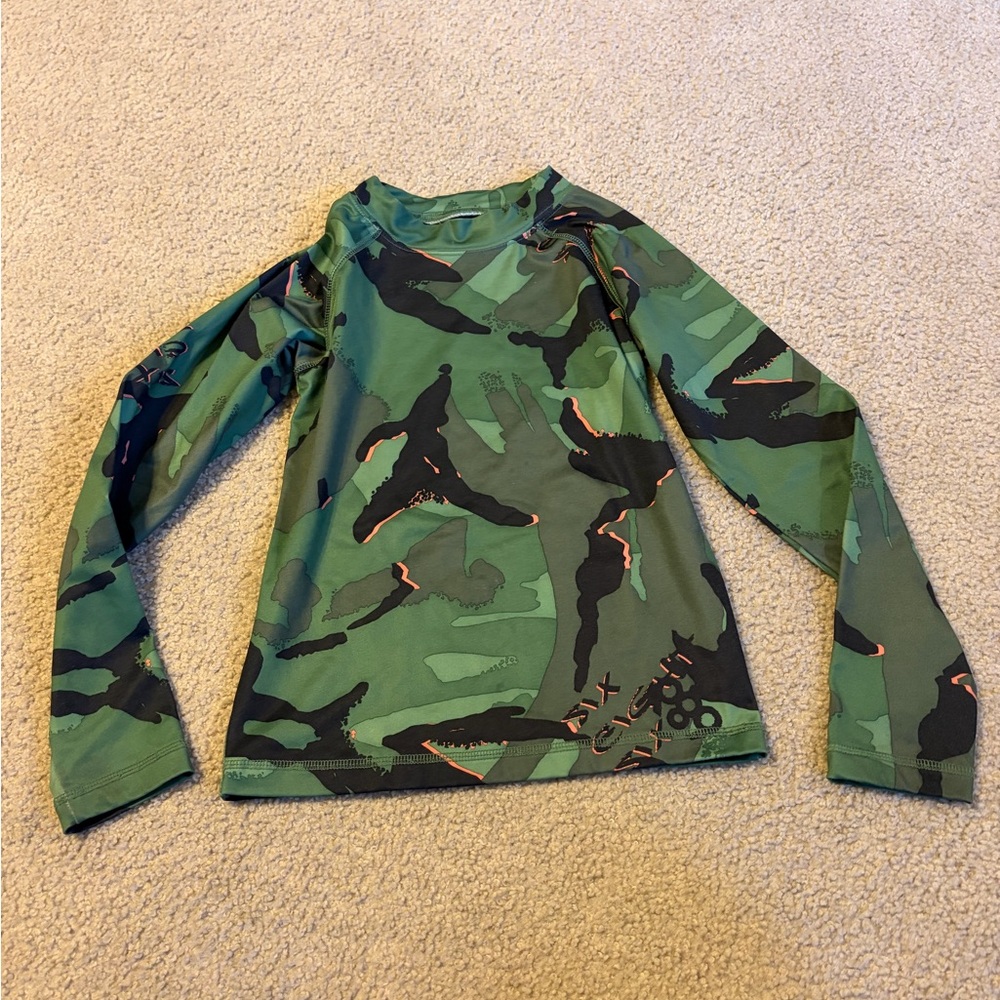 686 First base layer insulation Kids Long Sleeve Tee in Green Camo